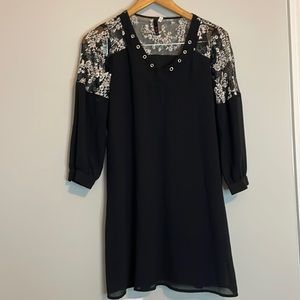Lace Detail Sheer Overlay Dress Sz 16 EUC